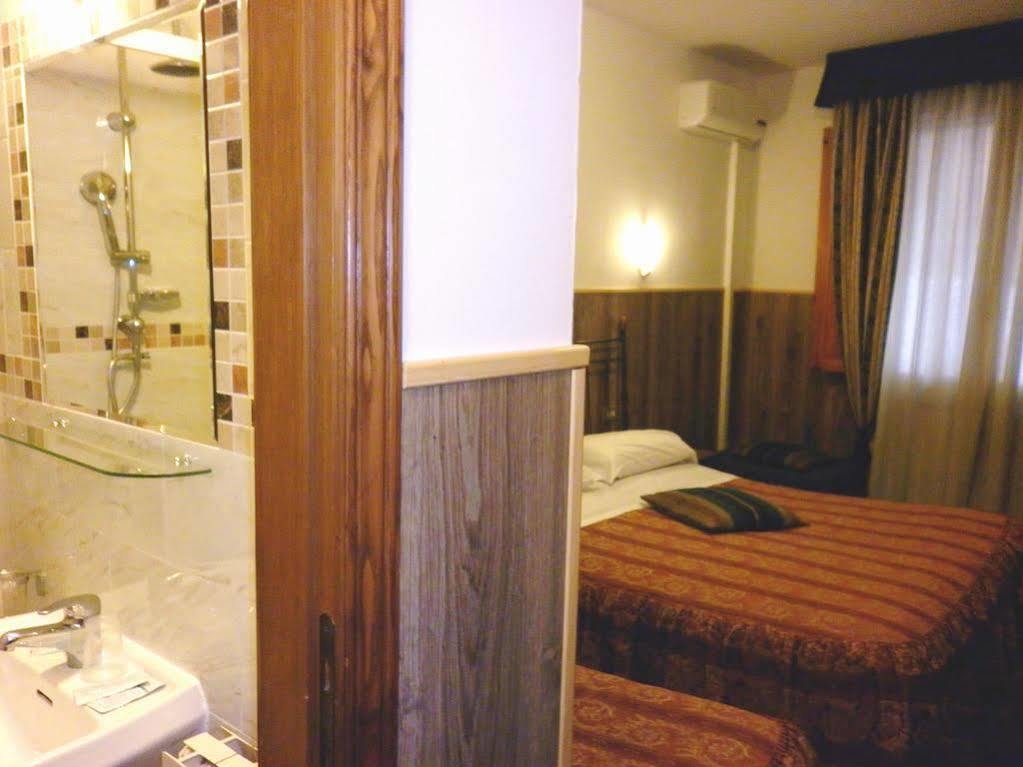 Hotel Camilla Guelfa Floransa Dış mekan fotoğraf